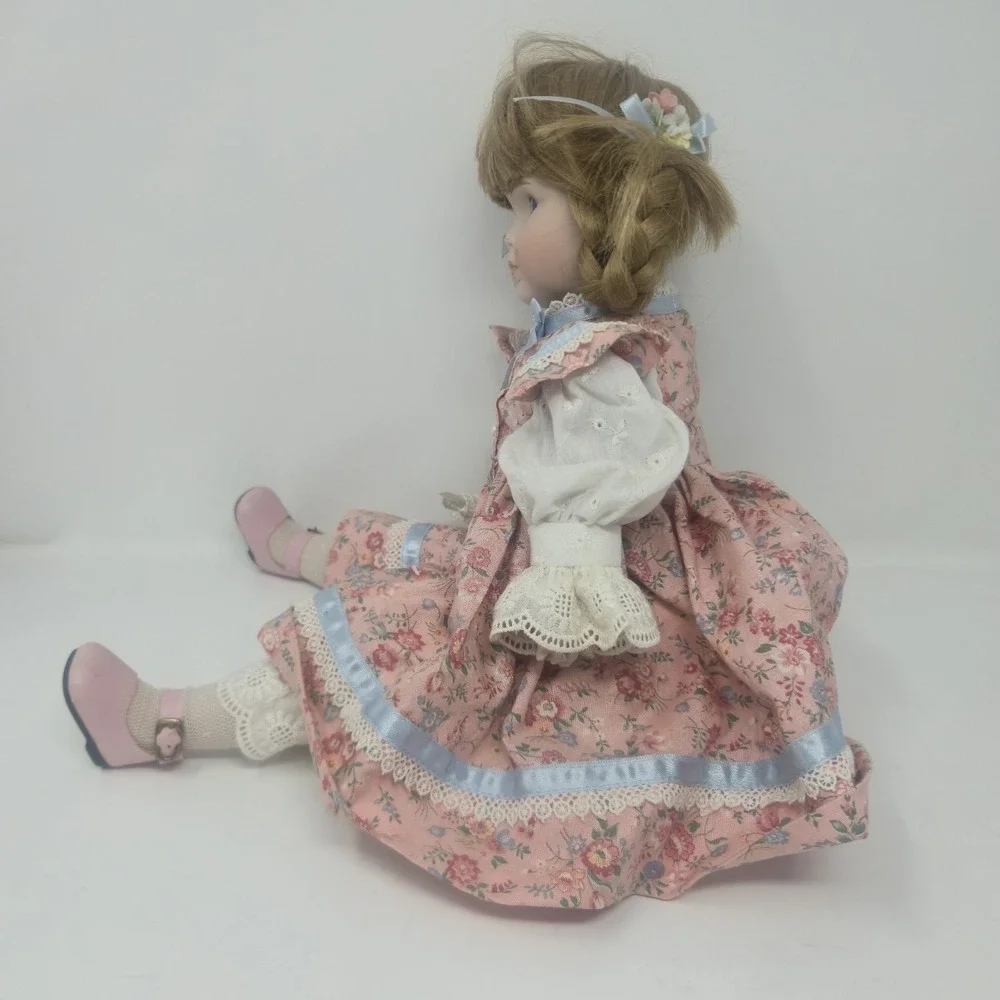 VTG 1989 Victoria Ashlea Originals Bette Ball Porcelain Doll Goebel Ltd Edition